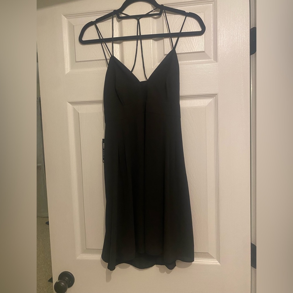 Express NWT Size 6 black dress